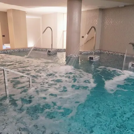 Odeon Hotel 4*